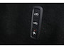 Volvo XC60 T6 Recharge AWD Ultra Black Edition - Luchtvering - Panorama/schuifdak - IntelliSafe Assist & Surround - 360º Camera - Bowers & Wilkins audio - Adaptieve LED koplampen - Verwarmde voorstoelen, stuur & achterbank - Parkeersensoren voor & achter - Elektr. bedienb. voorstoelen met geheugen - Extra getint glas - Inklapbare trekhaak - 21' LMV