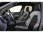 Volvo XC60 T6 Recharge AWD Ultra Black Edition - Luchtvering - Panorama/schuifdak - IntelliSafe Assist & Surround - 360º Camera - Bowers & Wilkins audio - Adaptieve LED koplampen - Verwarmde voorstoelen, stuur & achterbank - Parkeersensoren voor & achter - Elektr. bedienb. voorstoelen met geheugen - Extra getint glas - Inklapbare trekhaak - 21' LMV