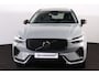 Volvo XC60 T6 Recharge AWD Plus Dark - Panorama/schuifdak - IntelliSafe Assist & Surround - 360º Camera - Harman/Kardon audio - Verwarmde voorstoelen, stuur & achterbank - Parkeersensoren voor & achter - Elektr. bedienb. voorstoelen met geheugen - Head up display - Draadloze tel. lader - Extra getint glas - Inklapbare trekhaak - 19' LMV