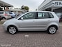 Volkswagen Polo 1.2-12V Comfortline 5DRS/AC/LMV