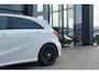 Mercedes-Benz A-klasse 180 AMG, Panoramadak, Leder, Black Optic!