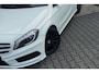 Mercedes-Benz A-klasse 180 AMG, Panoramadak, Leder, Black Optic!