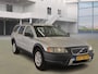Volvo XC70 2.5 T Momentum AUTOMAAT AIRCO CRUISE LEDER PDC