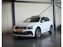 Volkswagen Tiguan Allspace 1.5 TSI R-Line 7pers, Panodak, ACC, Trekhaak, BTW, Leer, 20", Sfeerverlicht, Parkeerhulp, DAB