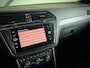 Volkswagen Tiguan Allspace 1.5 TSI R-Line 7pers, Panodak, ACC, Trekhaak, BTW, Leer, 20", Sfeerverlicht, Parkeerhulp, DAB