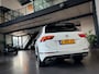 Volkswagen Tiguan Allspace 1.5 TSI R-Line 7pers, Panodak, ACC, Trekhaak, BTW, Leer, 20", Sfeerverlicht, Parkeerhulp, DAB