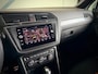 Volkswagen Tiguan Allspace 1.5 TSI R-Line 7pers, Panodak, ACC, Trekhaak, BTW, Leer, 20", Sfeerverlicht, Parkeerhulp, DAB