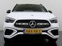 Mercedes-Benz GLA 250 e Business Solution AMG | Trekhaak Wegklapbaar | Panorama - Schuifdak | Apple Carplay/Android Auto | Verwarmd Stuurwiel | Adaptieve Cruise Control | Klasse 3 Alarm | Keyless Entry