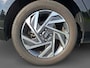 Hyundai i20 1.0 T-GDI Premium | Adaptive Cruisecontrol | Climate Control | Dodehoekdetectie | Stoel&Stuurwielverwarming | Camera | Parkeersensoren | Apple Carplay&Android Auto | BOSE Audio | 16" Lichtmetaal |