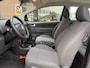 Volkswagen Fox 1.2 Trendline | UNIEK! SLECHTS 10.604 KM | ORIGINELE KM STAND | STUURBEKRACHTIGING |