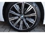 BMW 3-Serie Touring 320i Executive | El.Haak | Ambient | Stoelverwarming | CarPlay | Sensoren | 18” | Sfeer