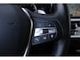 BMW 3-Serie Touring 320i Executive | El.Haak | Ambient | Stoelverwarming | CarPlay | Sensoren | 18” | Sfeer