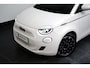 Fiat 500 La Prima By Bocceli 42 kWh Navigatie | Parkeersensoren Achter | Lederen Bekleding | Climate | Cruise | LED | 17" Lichtmetaal | Airco (automatisch) | Apple Carplay/Android Auto|telefoonintegratie premium | Centrale deurvergrendeling