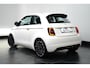 Fiat 500 La Prima By Bocceli 42 kWh Navigatie | Parkeersensoren Achter | Lederen Bekleding | Climate | Cruise | LED | 17" Lichtmetaal | Airco (automatisch) | Apple Carplay/Android Auto|telefoonintegratie premium | Centrale deurvergrendeling