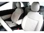 Fiat 500 La Prima By Bocceli 42 kWh Navigatie | Parkeersensoren Achter | Lederen Bekleding | Climate | Cruise | LED | 17" Lichtmetaal | Airco (automatisch) | Apple Carplay/Android Auto|telefoonintegratie premium | Centrale deurvergrendeling
