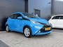 Toyota Aygo 1.0 VVT-i x-play | Automaat | Airco | Apple Carplay | Achteruitrijcamera | Onderhouden | NAP | Mooie auto!!!