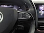 Skoda Scala 1.0 TSI Sport (KUIPSTOELEN, VIRTUAL COCKPIT, APPLE CARPLAY, GROOT NAVI, SPORTSTOELEN, GETINT GLAS, PARKEERSENSOREN, CLIMATE, CRUISE, NIEUWSTAAT)