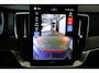 Volvo XC90 T8 Plug-in hybrid AWD Ultra Dark | Luchtvering | Semi-Electrische Wegklapbare Trekhaak | Bowers & Wilkins Premium Audio | Gelamineerde zijruiten | 360° Parkeercamera | Parkeersensoren voor + achter | Stoelverwarming