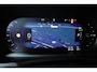 Volvo XC90 T8 Plug-in hybrid AWD Ultra Dark | Luchtvering | Semi-Electrische Wegklapbare Trekhaak | Bowers & Wilkins Premium Audio | Gelamineerde zijruiten | 360° Parkeercamera | Parkeersensoren voor + achter | Stoelverwarming