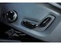 Volvo XC90 T8 Plug-in hybrid AWD Ultra Dark | Luchtvering | Semi-Electrische Wegklapbare Trekhaak | Bowers & Wilkins Premium Audio | Gelamineerde zijruiten | 360° Parkeercamera | Parkeersensoren voor + achter | Stoelverwarming