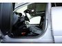 Volvo XC90 T8 Plug-in hybrid AWD Ultra Dark | Luchtvering | Semi-Electrische Wegklapbare Trekhaak | Bowers & Wilkins Premium Audio | Gelamineerde zijruiten | 360° Parkeercamera | Parkeersensoren voor + achter | Stoelverwarming