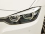 BMW 3-Serie 320i xDrive M Sport High Executive 320Pk Automaat (PANORAMADAK, M PAKKET, DEALER ONDERHOUDEN, MEMORY SEAT, COGNAC LEDER, CAMERA, VIRTUAL COCKPIT, GETINT GLAS, TREKHAAK, ADAPTIVE CRUISE, NIEUWSTAAT)