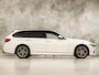 BMW 3-Serie 320i xDrive M Sport High Executive 320Pk Automaat (PANORAMADAK, M PAKKET, DEALER ONDERHOUDEN, MEMORY SEAT, COGNAC LEDER, CAMERA, VIRTUAL COCKPIT, GETINT GLAS, TREKHAAK, ADAPTIVE CRUISE, NIEUWSTAAT)