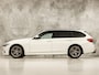 BMW 3-Serie 320i xDrive M Sport High Executive 320Pk Automaat (PANORAMADAK, M PAKKET, DEALER ONDERHOUDEN, MEMORY SEAT, COGNAC LEDER, CAMERA, VIRTUAL COCKPIT, GETINT GLAS, TREKHAAK, ADAPTIVE CRUISE, NIEUWSTAAT)