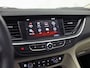 Opel Insignia 1.5 Turbo Innovation Sport Pack 165Pk (PANORAMADAK, APPLE CARPLAY, GROOT NAVI, CLIMATE, STUUR/STOELVERWARMING, LEDER, SPORTSTOELEN, GETINT GLAS, ADAPTIVE CRUISE, STOELVERWARMING ACHTER, NIEUWSTAAT)