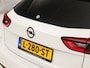 Opel Insignia 1.5 Turbo Innovation Sport Pack 165Pk (PANORAMADAK, APPLE CARPLAY, GROOT NAVI, CLIMATE, STUUR/STOELVERWARMING, LEDER, SPORTSTOELEN, GETINT GLAS, ADAPTIVE CRUISE, STOELVERWARMING ACHTER, NIEUWSTAAT)