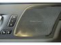 Volvo XC60 T6 Plug-in hybrid AWD Ultra Dark | Luchtvering | Semi-Electrische Wegklapbare Trekhaak | Panoramadak | Head up display | 360 graden camera | Verwarmbare voorstoelen stuurwiel en achterbank | Premium audio by Harman Kardon |
