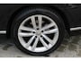 Volkswagen Passat Variant 1.5 TSI Elegance Business | Incl. 12 maanden garantie | Stoelverwarming | Adaptieve cruise control | Trekhaak | Parkeercamera | Apple carplay/Android auto |