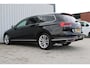 Volkswagen Passat Variant 1.5 TSI Elegance Business | Incl. 12 maanden garantie | Stoelverwarming | Adaptieve cruise control | Trekhaak | Parkeercamera | Apple carplay/Android auto |