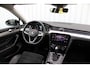 Volkswagen Passat Variant 1.5 TSI Elegance Business | Incl. 12 maanden garantie | Stoelverwarming | Adaptieve cruise control | Trekhaak | Parkeercamera | Apple carplay/Android auto |