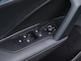 Volkswagen Tiguan 1.5 eTSI R-Line Edition | Schuif/kantel dak | Achteruitrijcamera | Stoel en stuurwiel verwarming | Dodehoekdetectie | Apple carplay / Android auto |