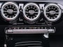 Mercedes-Benz CLA 250 e Business Solution AMG | Trekhaak | Panorama - schuifdak | Adaptieve Cruise Control | Winter Pack | Verwarmd Stuurwiel | MULTIBEAM LED | KEYLESS-GO | 19" AMG Velgen