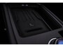 Volkswagen T-Roc R-Line 1st Edition 1.5 eTSI 150pk DSG Automaat Adaptive cruise control, Black Style, Achteruitrijcamera, LED matrix koplampen, Stuurwiel verwarmd, Parkeersensoren
