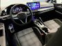 Volkswagen Golf 1.5 eHybrid GTE SOH 100% | Trekhaak | Adaptive cruise | 360 | Head-up | Sfeer | Stoelverwarming | Carplay |