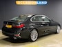 BMW 3-Serie 320i High Executive Edition|LEDER|PDC|CRUISE|STOELV|CAMERA|CARPLAY|NAVI|SFEER|18INCH|