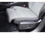 Volvo XC40 B3 177PK Automaat Plus Black Edition / Cruise control / Harman Kardon / 20'' velgen / Elektrisch verstelbare stoelen met geheugen / Stoel- en stuurverwarming