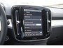Volvo XC40 B3 177PK Automaat Plus Black Edition / Cruise control / Harman Kardon / 20'' velgen / Elektrisch verstelbare stoelen met geheugen / Stoel- en stuurverwarming