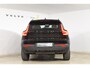 Volvo XC40 B3 177PK Automaat Plus Black Edition / Cruise control / Harman Kardon / 20'' velgen / Elektrisch verstelbare stoelen met geheugen / Stoel- en stuurverwarming