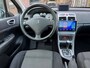 Peugeot 307 SW 2.0-16V Pack automaat / bj.2007 / navigatie / climate / panoramadak / trekhaak / APK tot 04/2027 / NAP 276392 km.