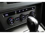 Volkswagen Passat Variant 1.6 TDI Business Edition | PANO-DAK | NAVIGATIE | 17'LMV | TREKHAAK | PDC-V/A | LED | SFEER | CLIMA |