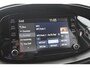 Toyota Aygo X 1.0 VVT-i MT first | Rijklaar | Stoelverw. | Clima | LED | Apple/Android | Privacy glass | LM-velgen | Dealer onderhouden