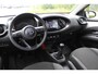 Toyota Aygo X 1.0 VVT-i MT first | Rijklaar | Stoelverw. | Clima | LED | Apple/Android | Privacy glass | LM-velgen | Dealer onderhouden