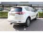 Toyota RAV4 2.5 Hybrid AWD Dynamic | Rijklaar | Trekhaak | Parelmoer | Adap.cruise | Sensoren v+a | Camera | 1650kg Trekgewicht | Dealer onderhouden | NL-auto