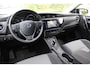 Toyota Auris 1.8 Hybrid Energy Plus Rijklaar | Keyless | Sensoren | Camera | Cruise | Clima | Dealer onderhouden