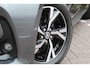 Toyota Yaris 1.5 Hybrid 115 First Edition Comfort Pack | Rijklaar | Blind Spot | Stoel-/stuurverw. | LED | Keyless | Apple/Android | Adap.cruise