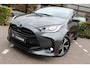 Toyota Yaris 1.5 Hybrid 115 First Edition Comfort Pack | Rijklaar | Blind Spot | Stoel-/stuurverw. | LED | Keyless | Apple/Android | Adap.cruise